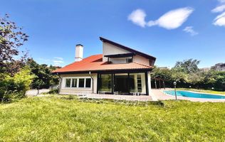VILĂ DE LUX DE ÎNCHIRIAT | PIPERA – VOLUNTARI | PISCINĂ PRIVATĂ