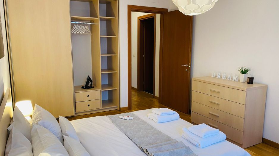 Apartament cu 3 camere si loc de parcare subteran - Poză 9