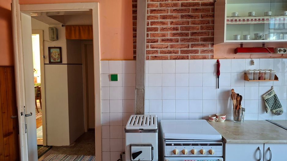 Apartament cu 3 camere si garaj in zona centrală - Poză 16