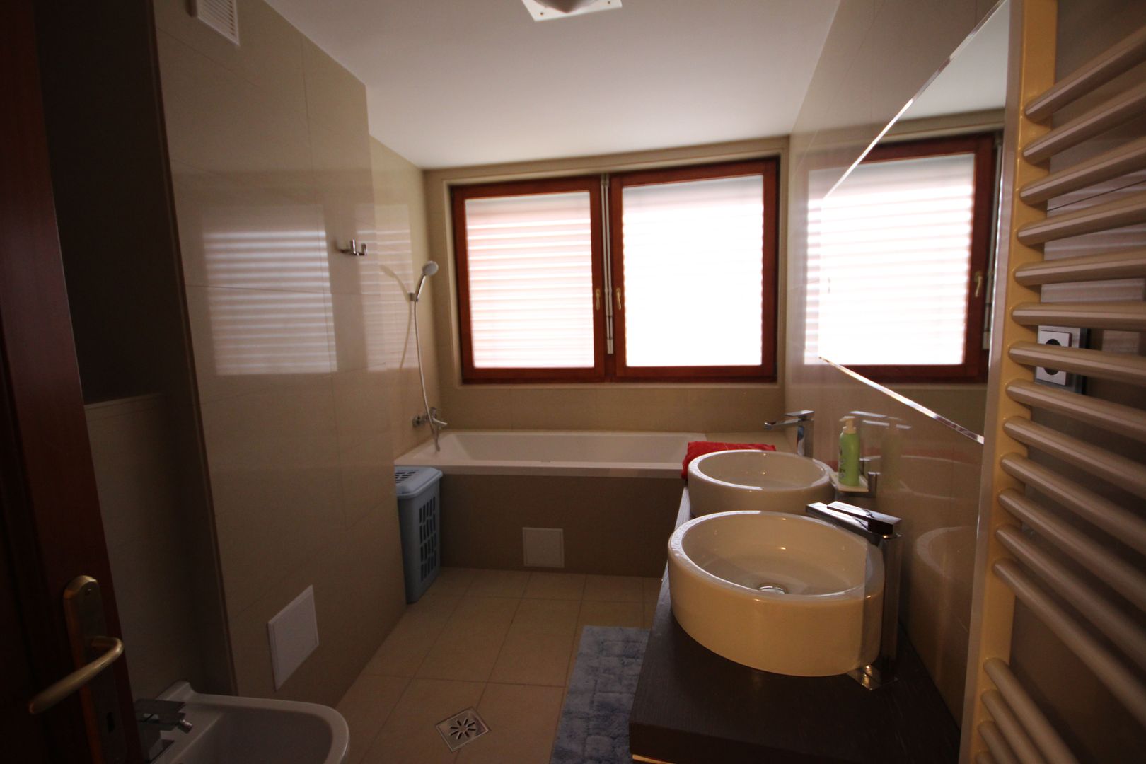 Casa pretabila birouri, camin de batrani - Poză 15