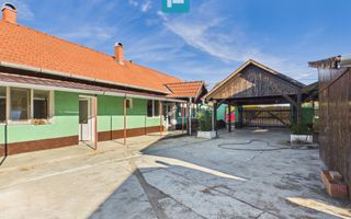 Casă spațioasă cu teren de 2.160 mp. Zerindu Mic - Poză 2