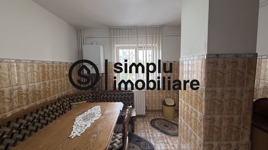 3 decomandate, etaj 2/4, centrala termica, Rovine - 157 000 Euro - Poză 18