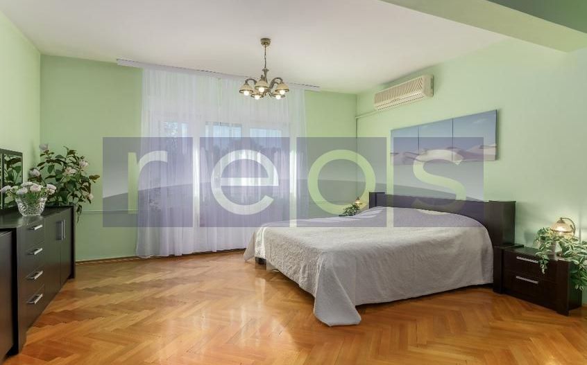 VANZARE VILA 360 MP | 300 MP CURTE | PARCUL CIRCULUI | MOBILAT-UTILAT - Poză 8