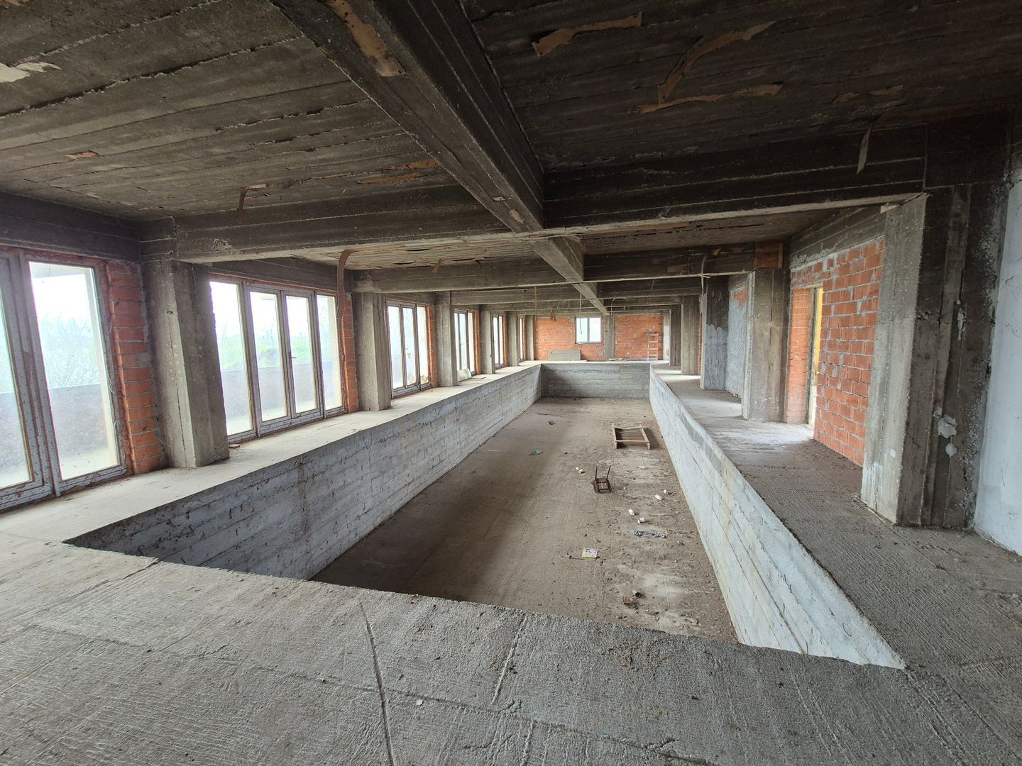 Cladire S+P+3+M - 1762,18 mp + teren 1608 mp - Lacul Morii - Poză 12