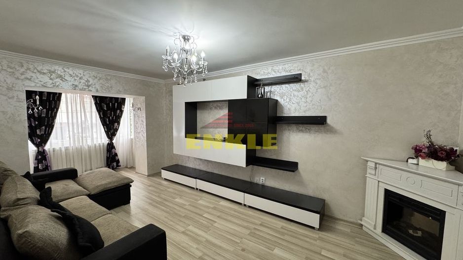 ÎNCHIRIEZ APARTAMENT CU 3 CAMERE – ZONA PIAȚA MARE - Poză 1