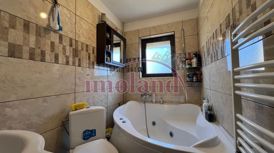 Casa cu garaj si curte - Balotesti - Poză 14