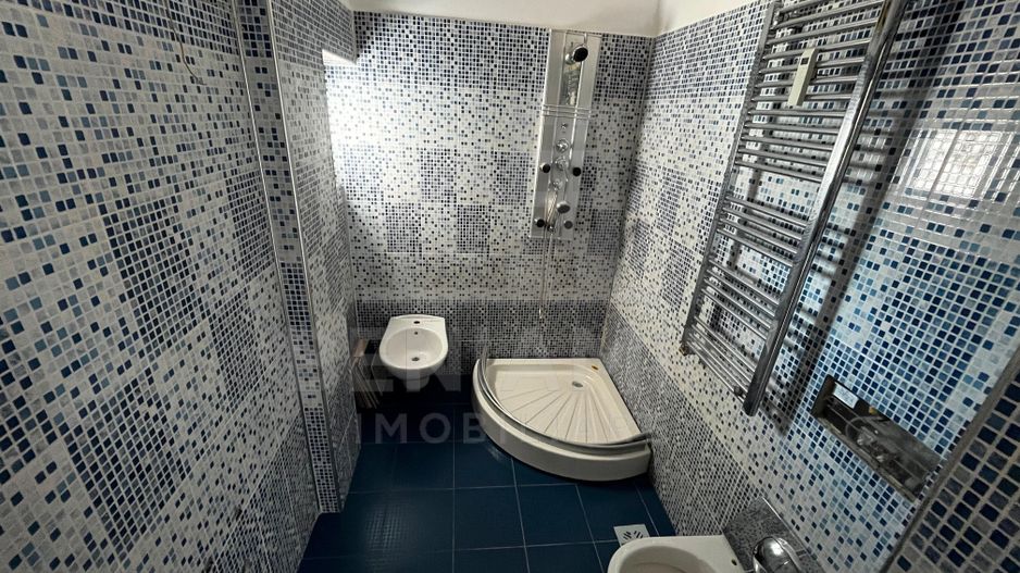 Ramada doua camere ultracentral modern 56mp balcon boxa - Poză 7