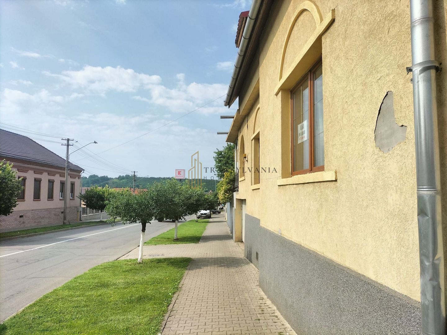 Casa in zona ultracentrala in orasul Blaj - Poză 4