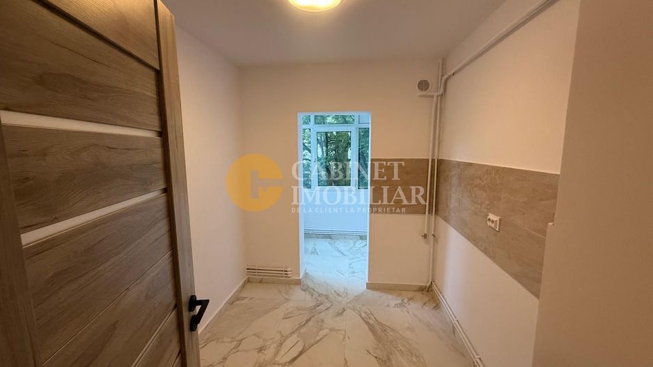 2 CAMERE DECOMANDAT--CANTA--RENOVAT LA PLACA--LIBER - Poză 3