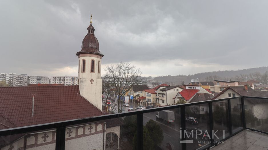 Penthouse dispus pe 2 niveluri in Dambul Rotund - Poză 10