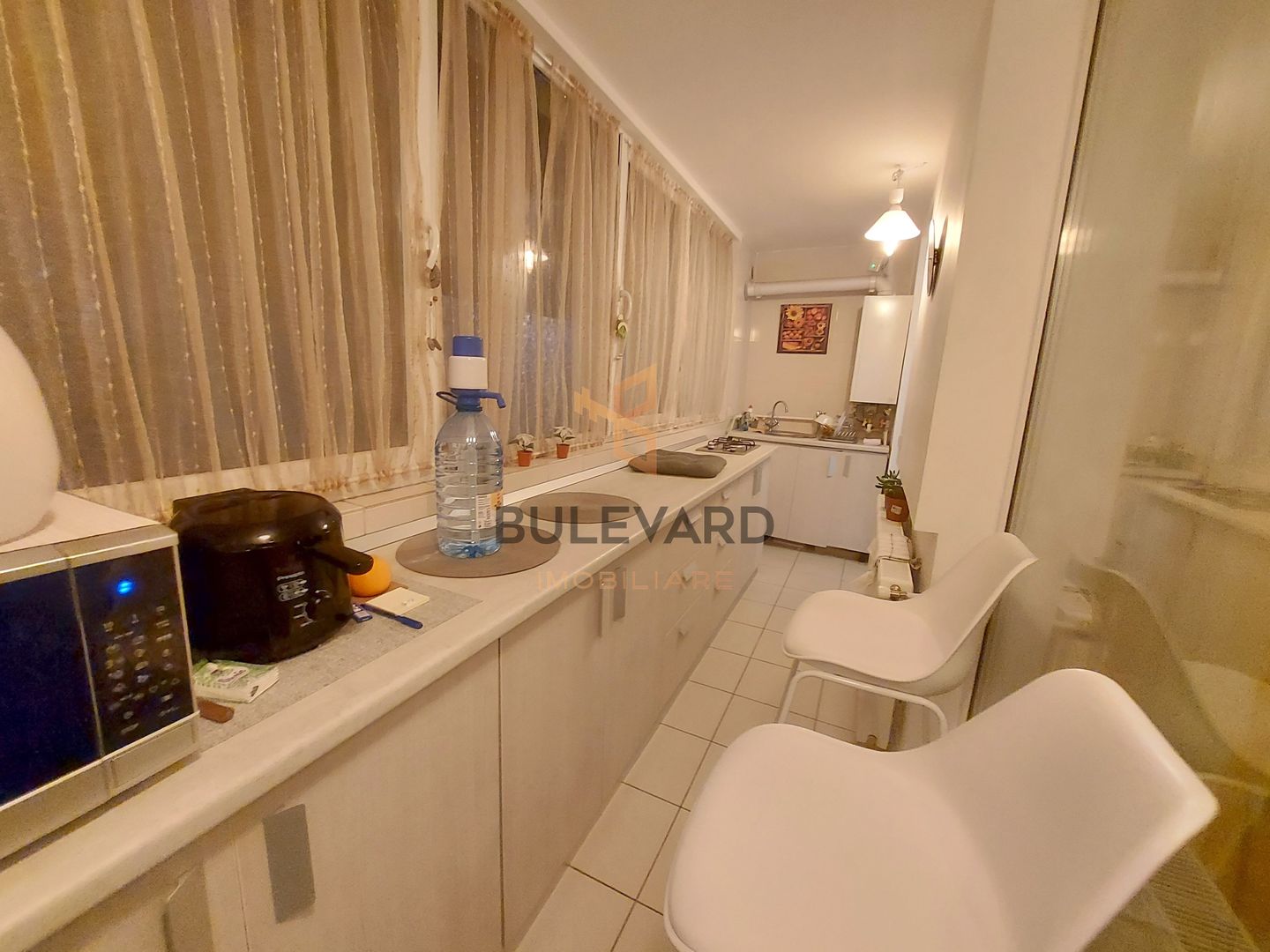 Apartament modern cu 2 camere, zona strazii Porii! - Poză 4