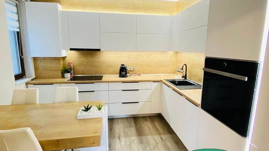 P 4243 - Apartament cu 2 camere în Târgu Mureș, Zona Central - Poză 5