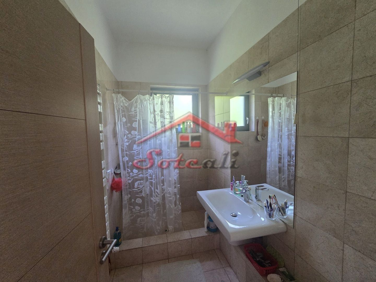 Vila de vanzare D+P+M in Cornu - teren 3300 mp - Poză 19