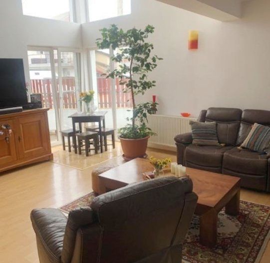 Casa moderna si teren 690mp in Harman - Poză 1