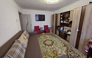 Apartament 3 camere, 65 mp utili, 2 bai, etaj 2, Cetate, zona Stadion - Poză 4