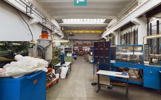 Hală industrială cu pod rulant 8 tone - Poză 1