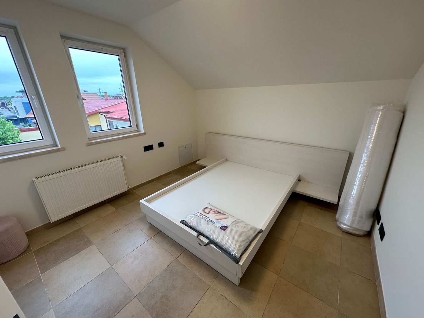 Apartament cu 3 camere de închiriat Dumbravita - Poză 10