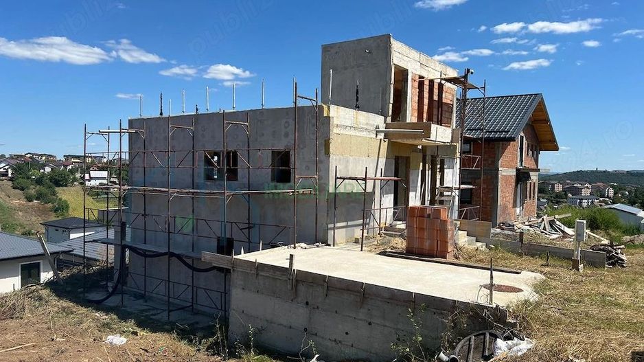 Casă vilă individuală cu 4 camere în Valea Adânca, teren 500 mp - Poză 2