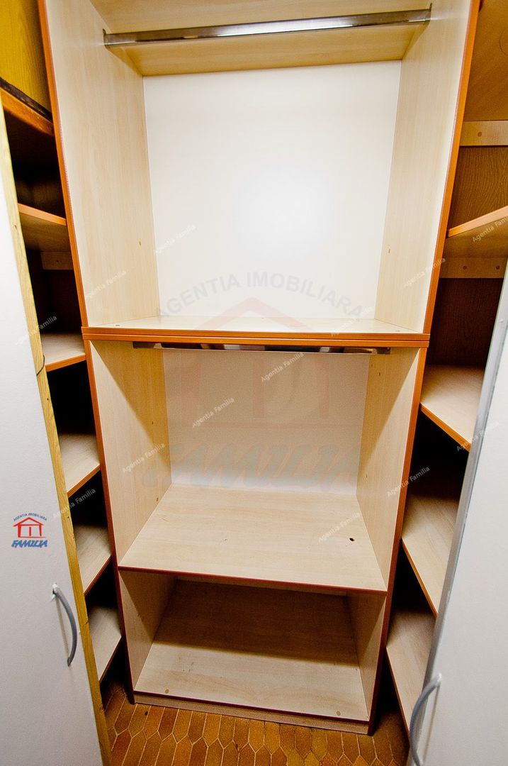 Vanzare apartament cu 2 camere, centru( Egreta, bloc din 90''), parter - Poză 6