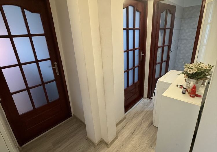 Calea Buziasului | 2 Camere | Etaj intermediar | Mobilat si utilat - Poză 1