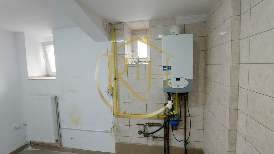 Se inchiriaza spatiu comercial situat in apropiere de Piata 700 si Piata Unirii - Poză 14