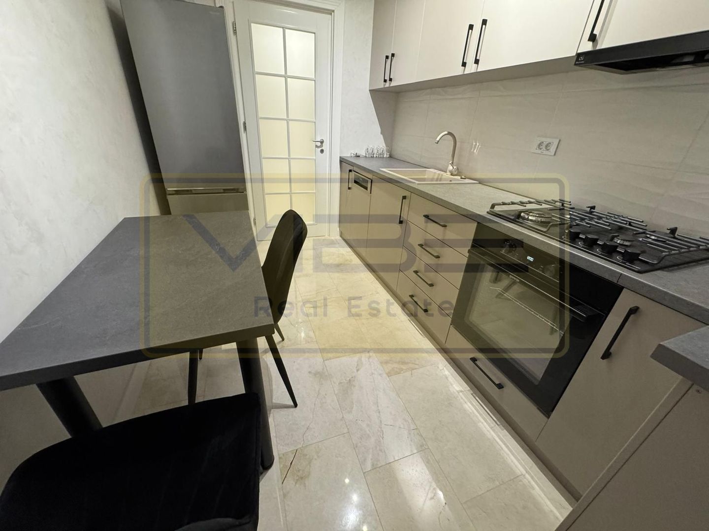 Apartament NOU 2 camere decomandat Royal Town - Poză 16