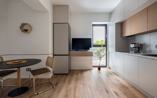 Inchiriere apartament 3 camere | Sisesti - Poză 3