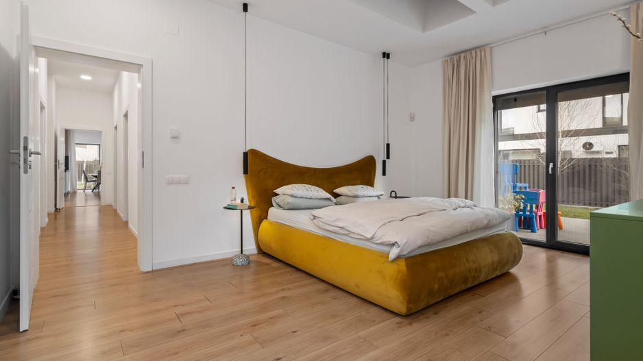 Vila pe parter cu 5 camere  | 655 mp teren | dotata cu panouri solare - Poză 18