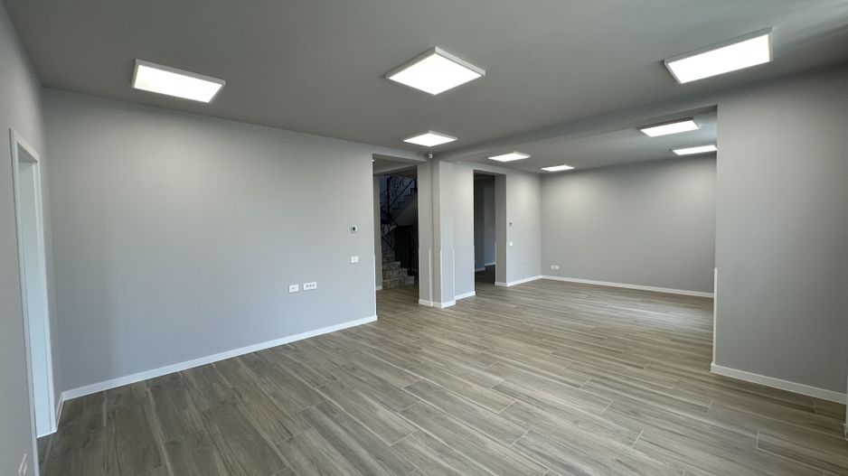 Casa pretabila birouri - Poză 14