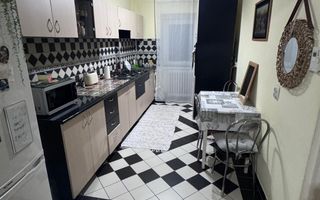Apartament decomandat cu 3 camere, Zona Ion Meșter. - Poză 1