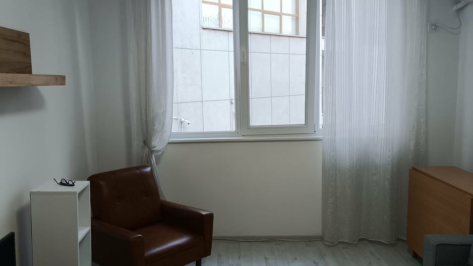 De inchiriat garsoniera Tiglina 1, A-uri, et.1, 250 euro - Poză 1