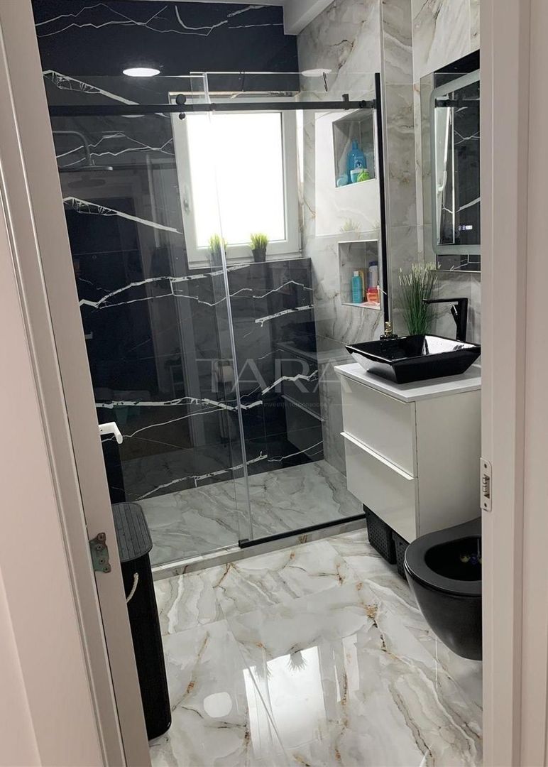 Apartament 2 camere, ultimul etaj, panoramă superbă,  balcon 10 mp - Poză 7