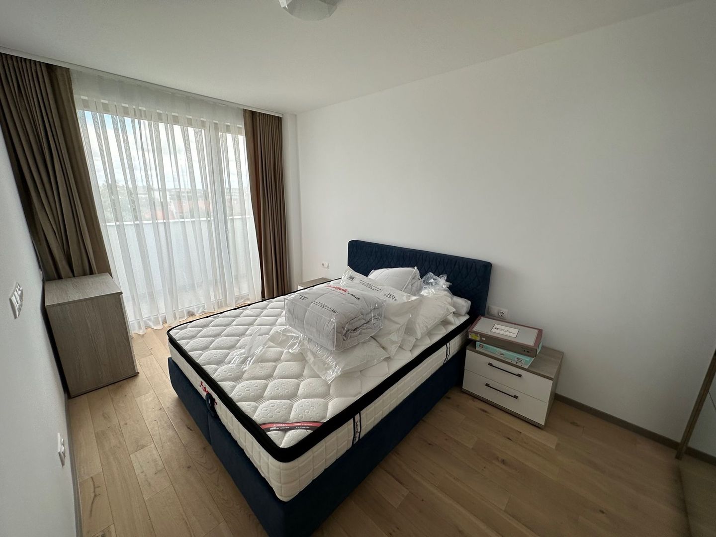 Apartament bloc nou 3 camere - parcare subterana - Poză 9