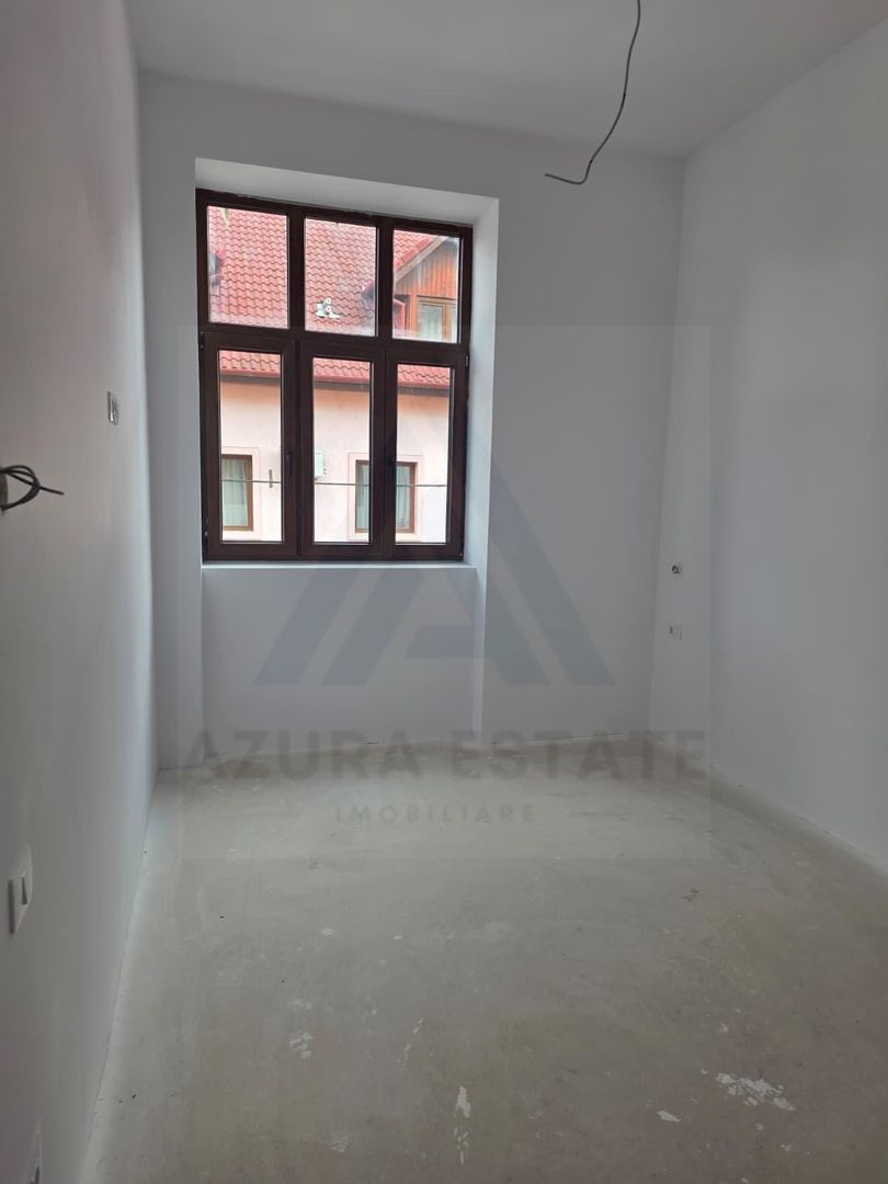 Apartament renovat 3 camere 2 bai 85 mp si pivnita  în zona Central - Poză 4
