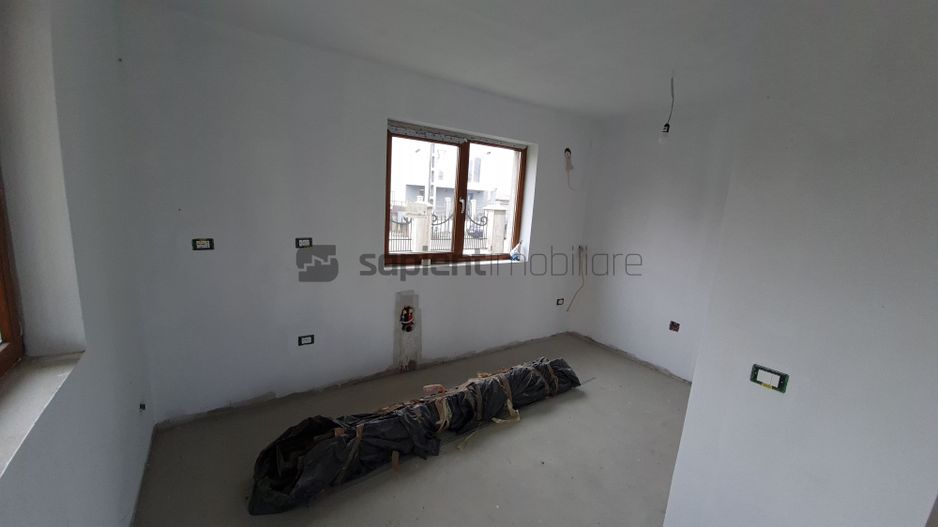 SAPIENT/Casa semifinisata P+M de vanzare în Santandrei - Poză 6