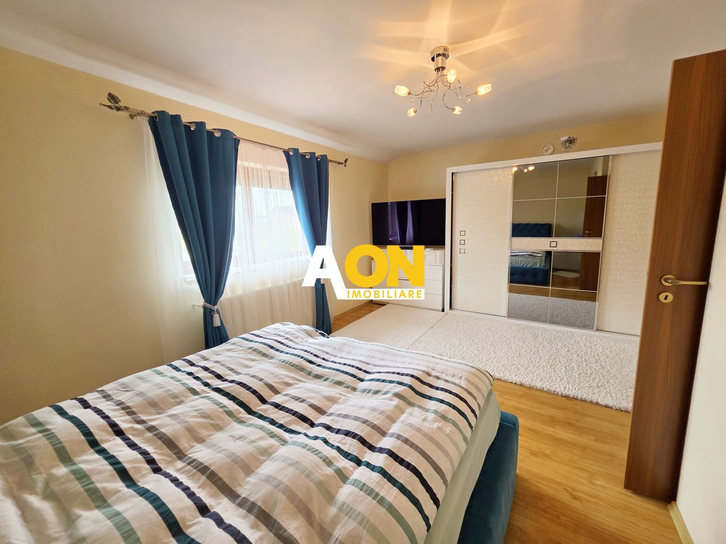 Casă tip duplex, mobilată, utilată, 3 camere, P+1, Alba - Micești - Poză 14