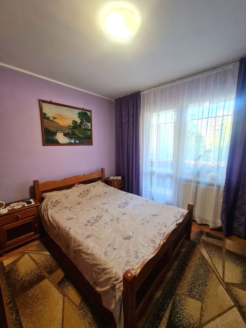 Apartament decomandat cu 3 camere de vânzare | Tudor - Poză 1