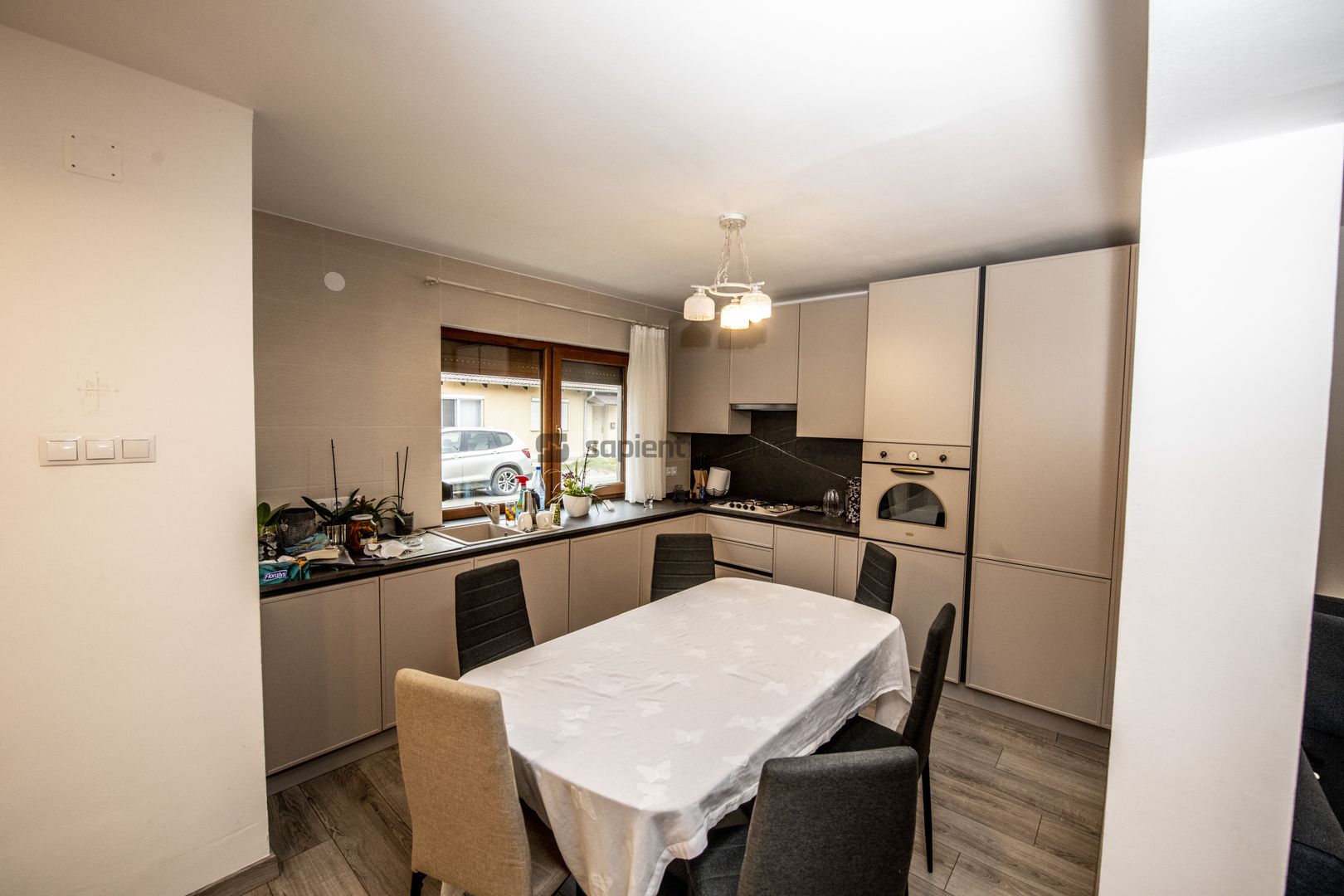 Sapient | Casă renovată situată la intrarea în loc. Nojorid - Poză 9