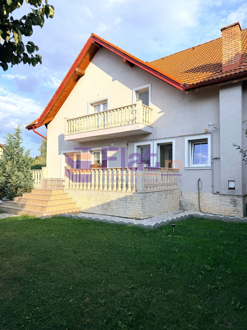 Casă spațioasă și elegantă cu teren  – Sânpetru - Poză 6