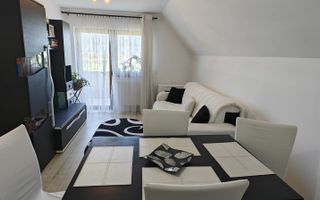 Apartament spațios cu 4 camere, mobilat, în Valea Aurie – 2 niveluri, 98 mp - Poză 2