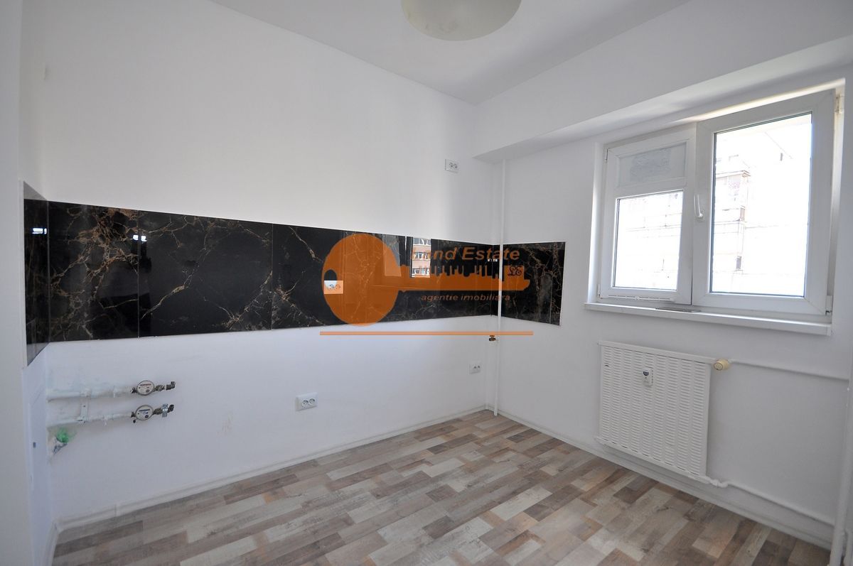 Apartament cu 3 camere in zona Pacii-Apusului - Poză 11