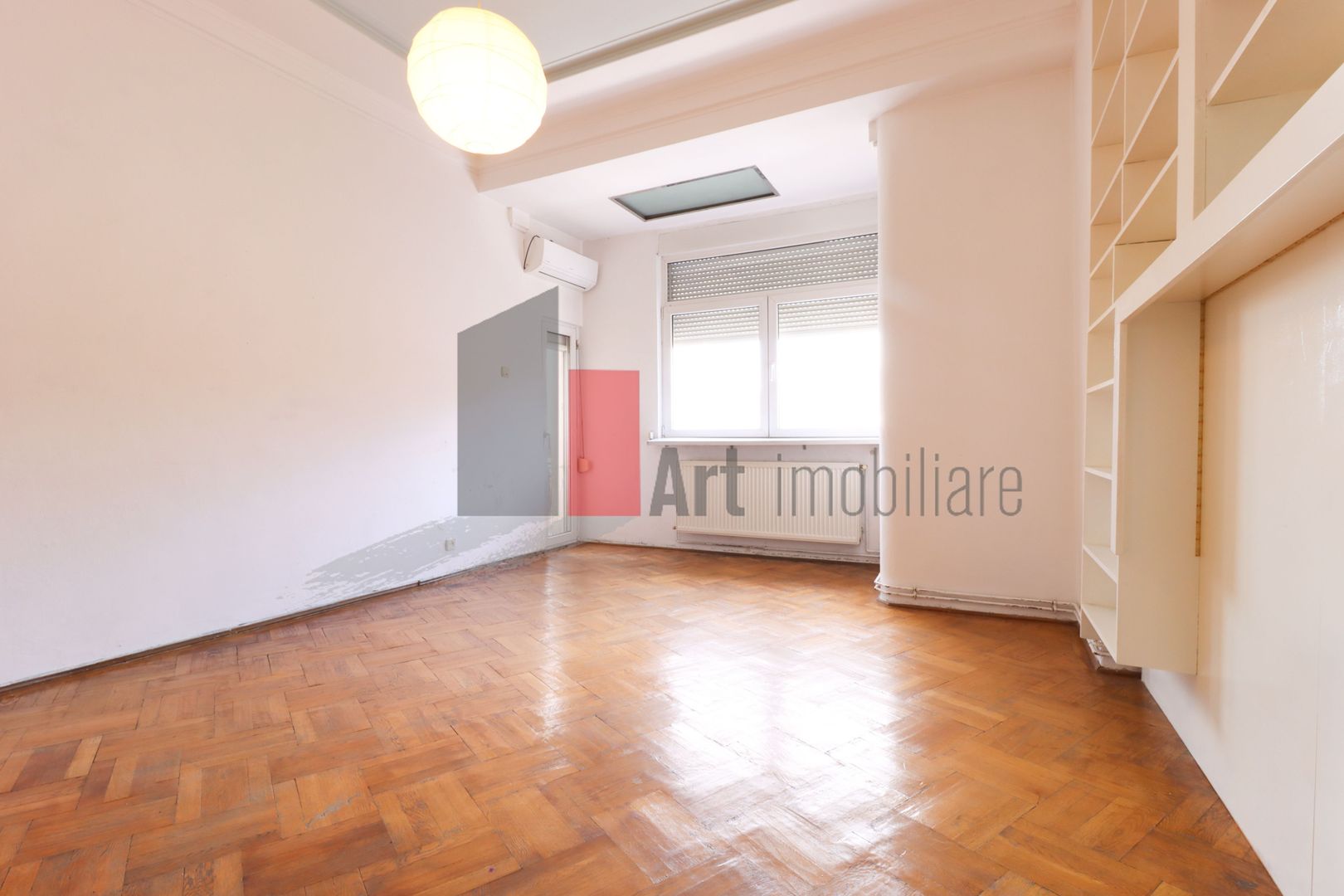 Apartamentul "DEKORA", bloc Art Deco, interior compartimentat de exceptie - Poză 26