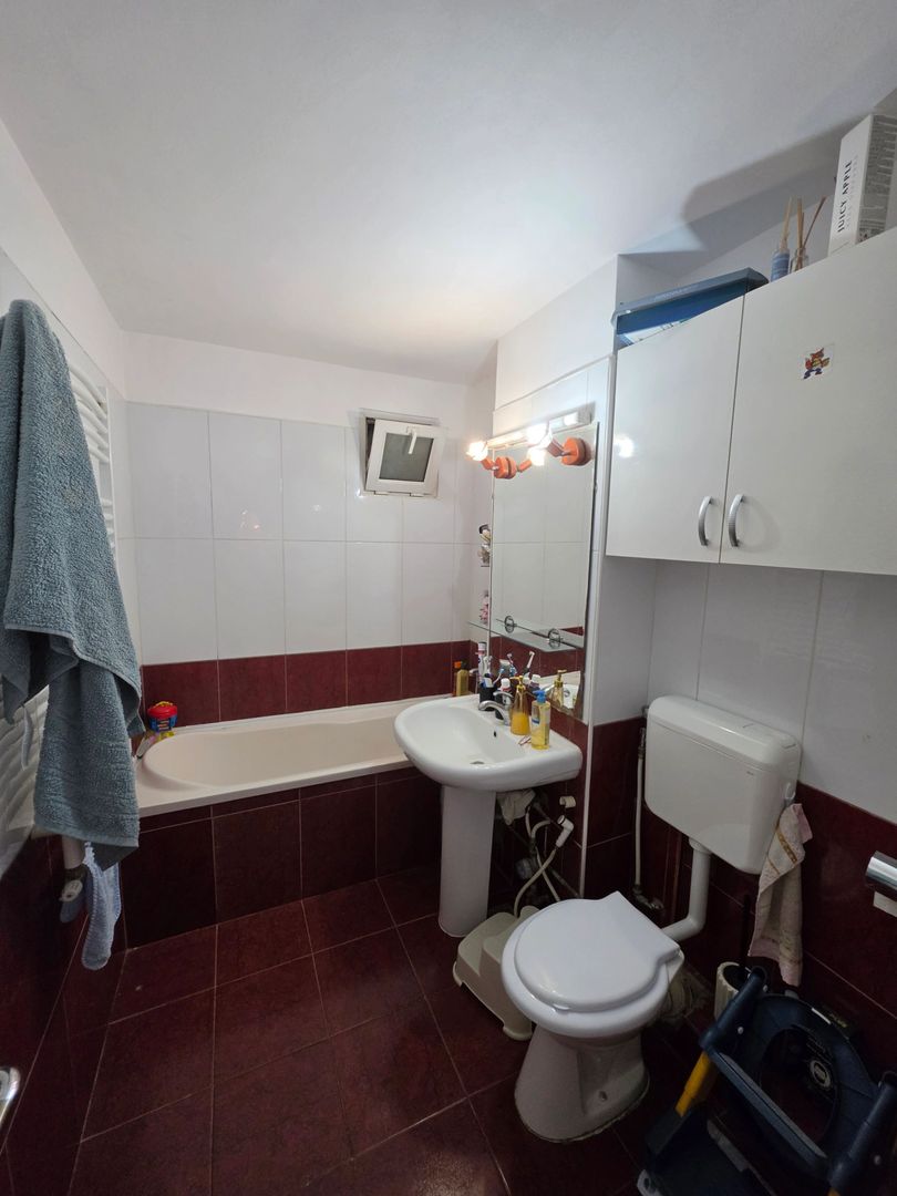 Vand apartament cu 4 camere aproape de centru - Poză 10