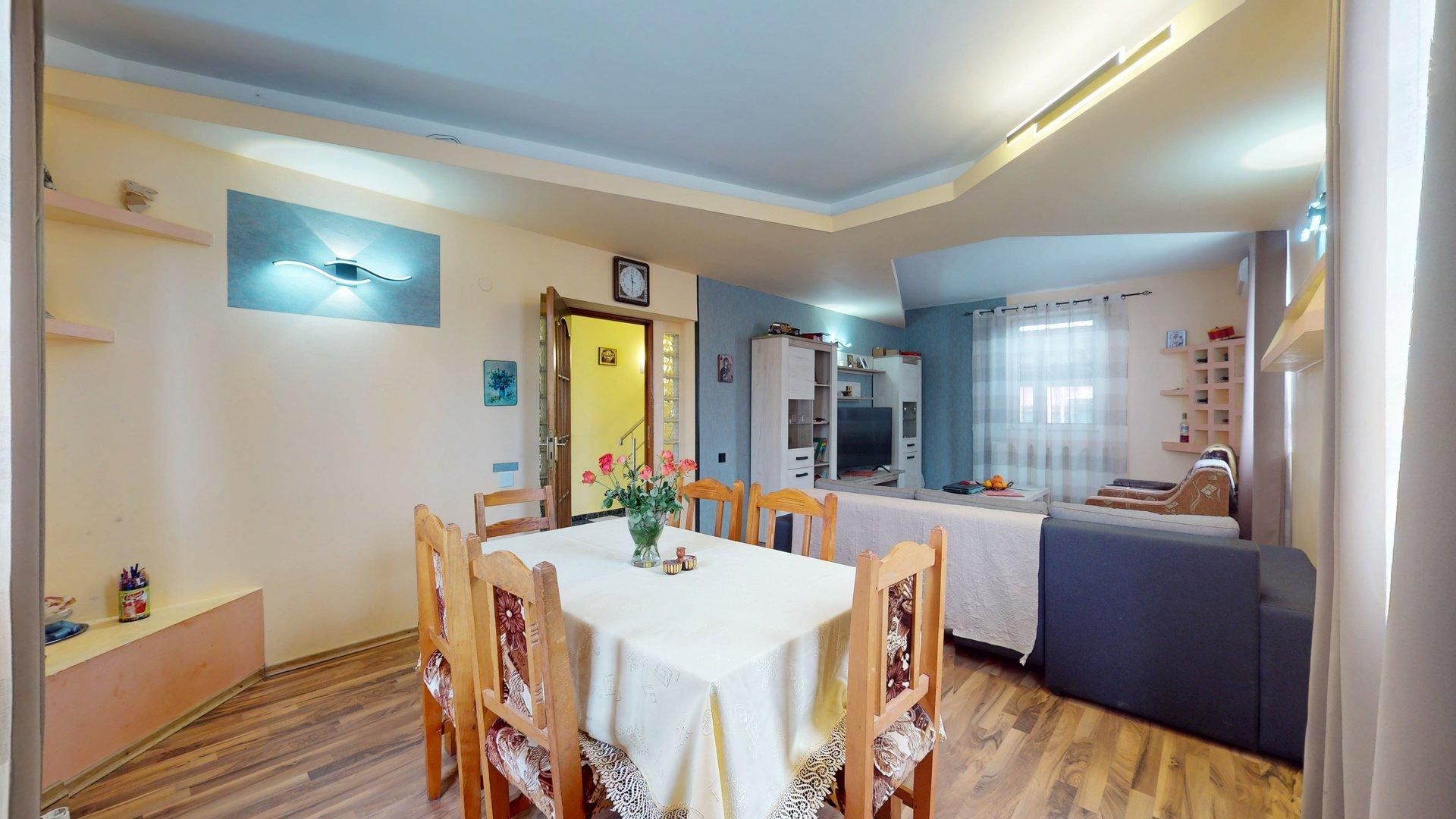 Casa ideala  Locuinta si afacere 665mp teren - Poză 3