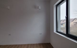 Reședință Modernă cu Finisaje Distinse - Poză 43