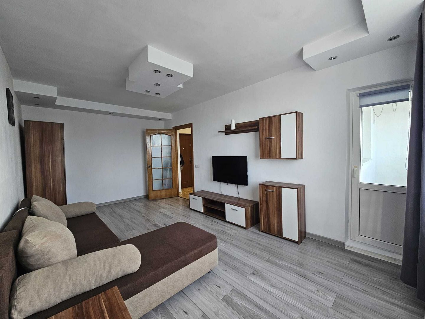 Apartament 2 camere de inchiriat - Poză 1