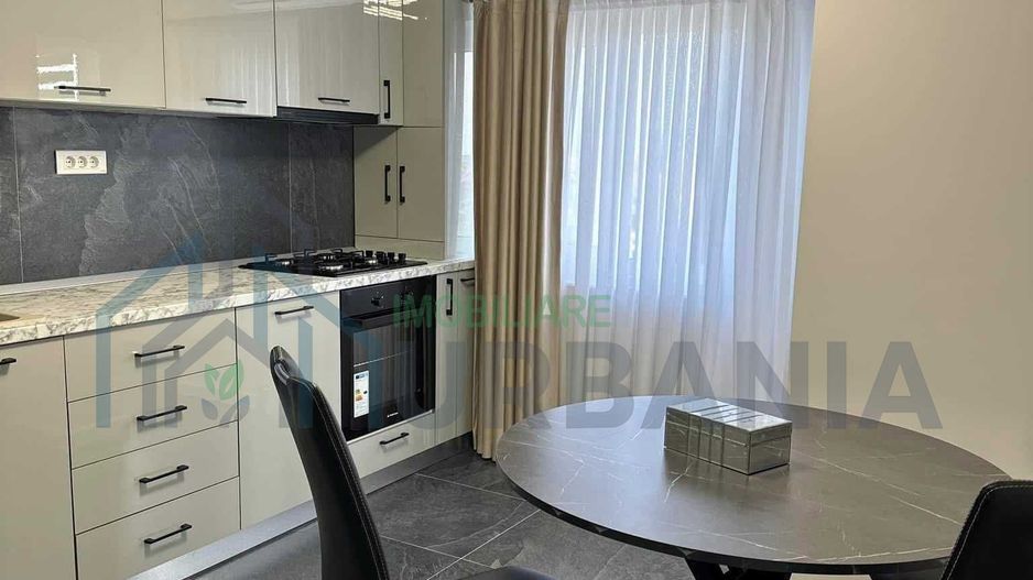 Apartament 2 camere decomandat de închiriat în Royal Town, Copou, Iași - Poză 4