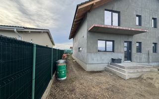 Sanmihaiul Roman Duplex P+M,4 Camere,terasa spatioasa - Poză 3
