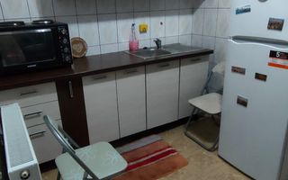 Garsonieră modernă, str. Melodiei – etaj 4/4, mobilată și utilată - Poză 4