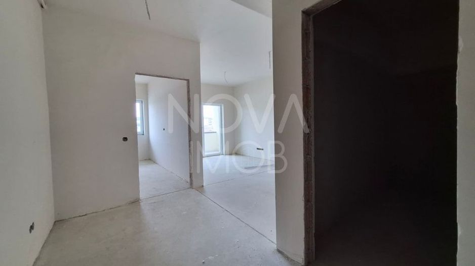 Apartament cu 1 camera, lift, loc de parcare - Zona Pictor Brana - Poză 3